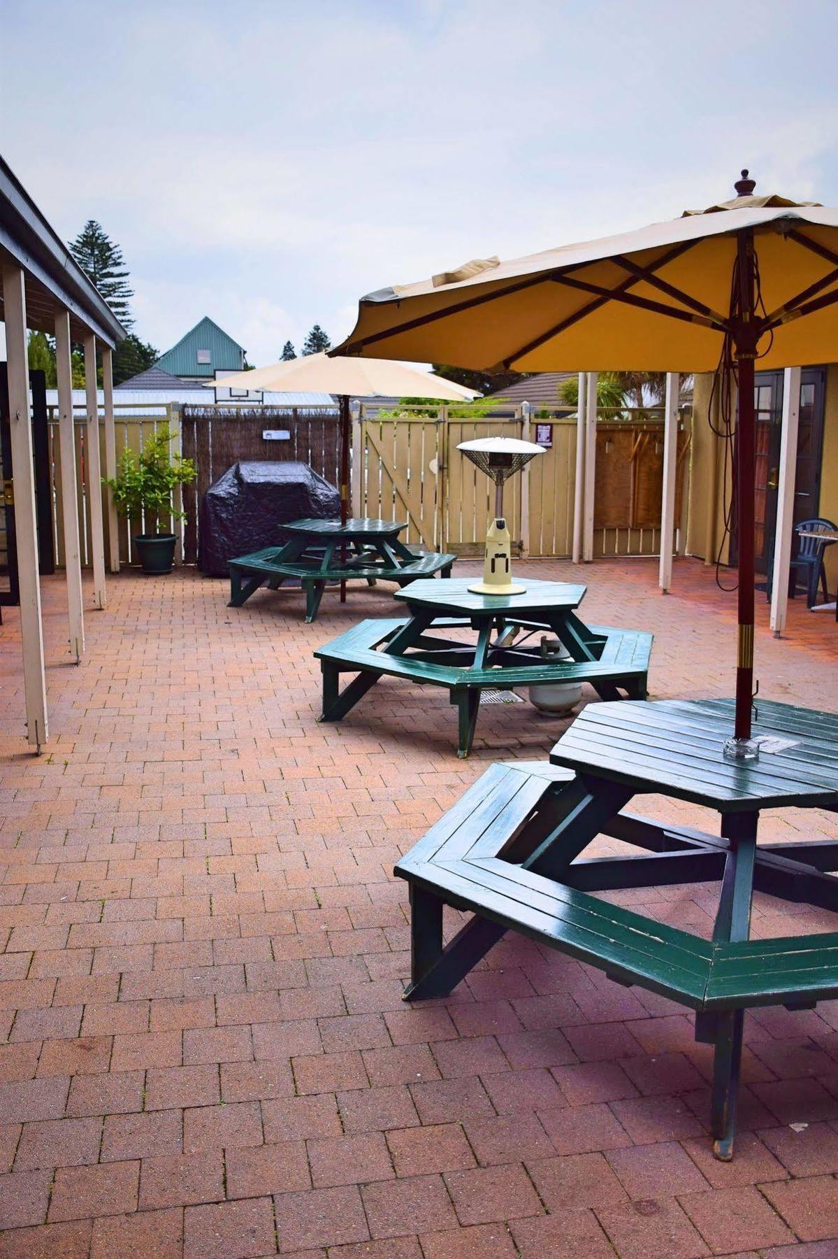 The Prince Albert Backpackers & Bar Nelson Dış mekan fotoğraf